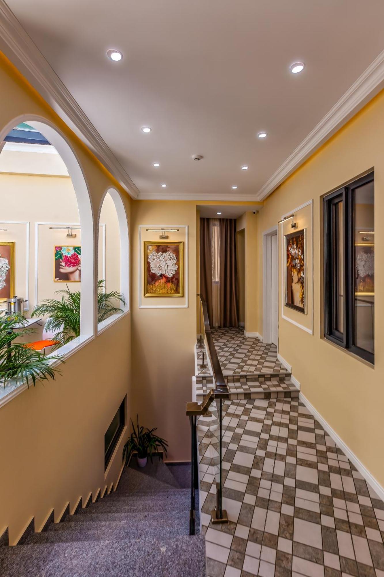 Hillside City Center Hotel Baky Esterno foto